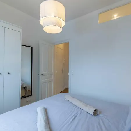 2-bedroom With Balcony Near Hippodrome *